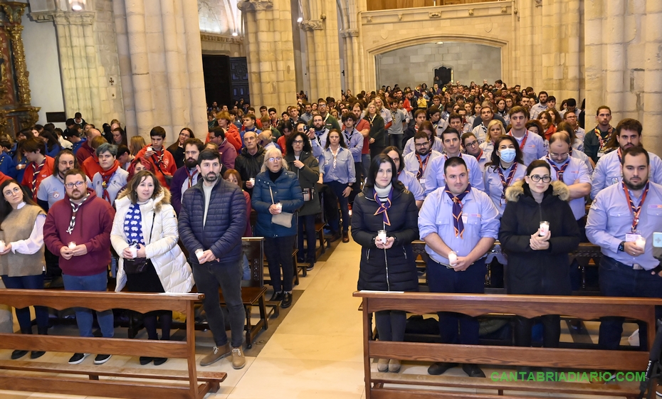 Santander acoge la llegada de la Luz de la Paz de Belén a España