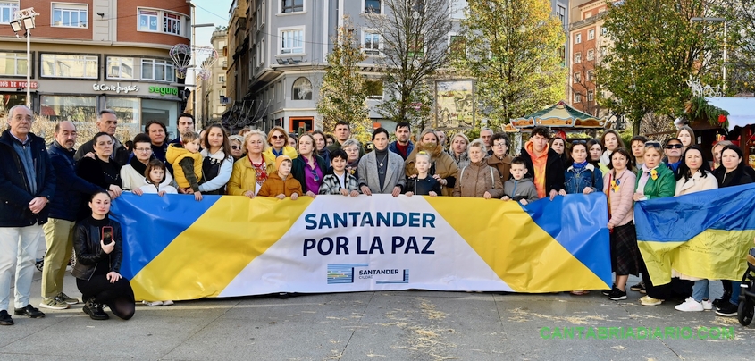 Santander traslada su solidaridad al pueblo ucraniano cuando se cumplen diez meses de guerra
