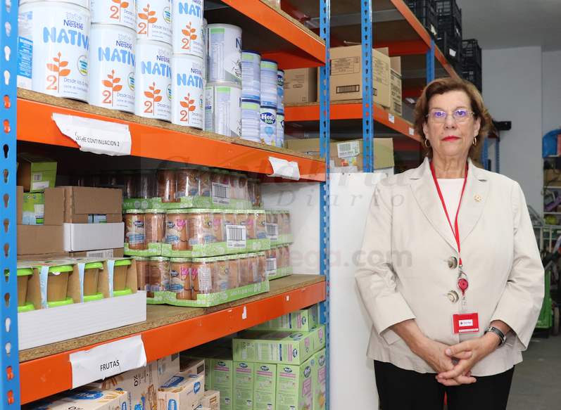 En la imagen María Eugenia Bouzas, presidenta de la Asamblea Local de Cruz Roja - Cruz Roja atendió en Torrelavega a 6.501 personas