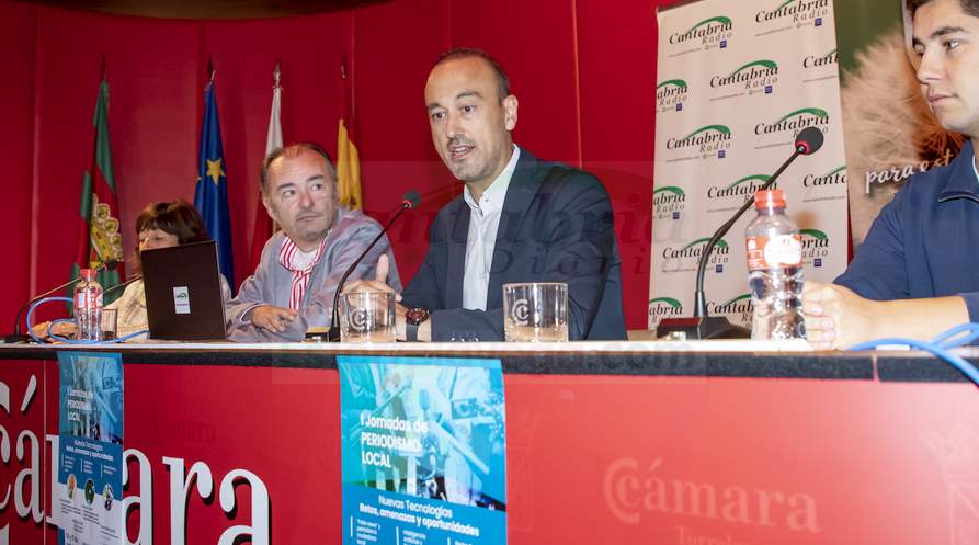 (C) Fotos: Enrique Gutiérrez Aragón  - López Estrada participa en las I Jornadas de Periodismo Local