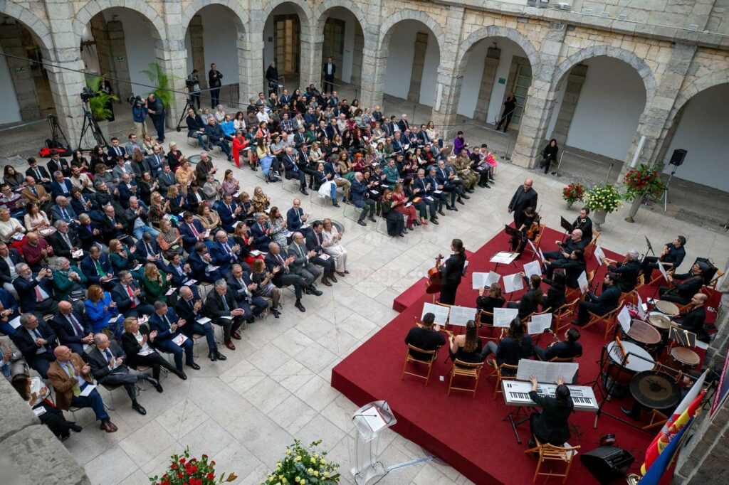 Cantabria celebra el 46 aniversario de la Constitución Española