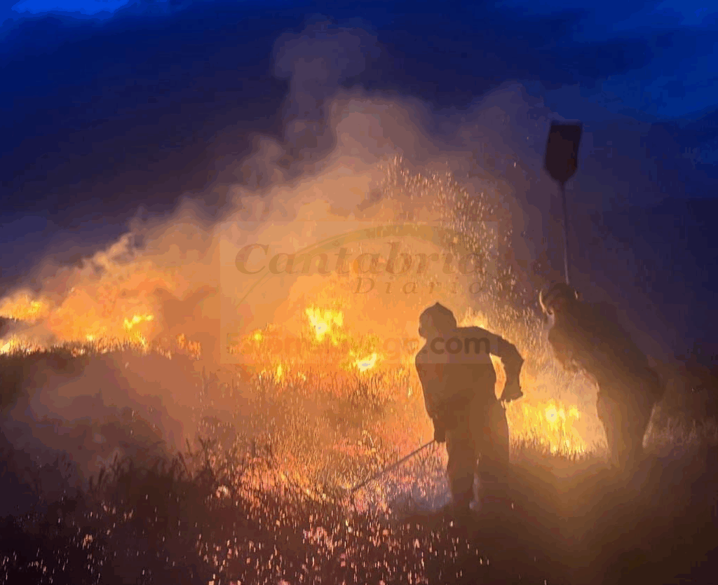 En las imágenes el incendio en Sel de la Carrera (Luena) - Seis incendios forestales provocados el miércoles, se mantiene el riesgo moderado
