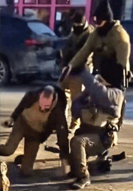 G_gNOtIWAAA6JYu-optimized